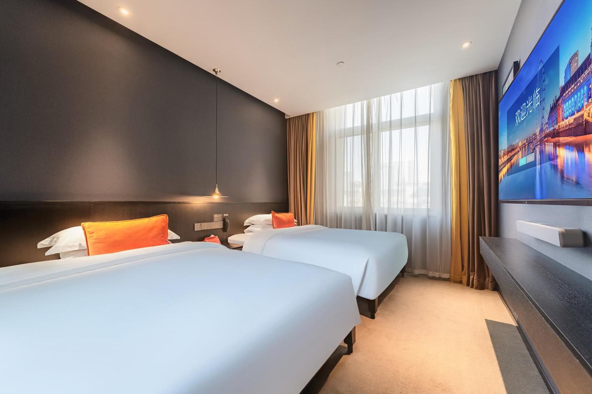 Hesu Designer Hotel & Suites -Near Xi'An Drum Tower And Yongning Gate -Free Laundry Luggage Storage -Kitty Cafe With Freshly Ground Coffee -24H Front Desk -English Service Buitenkant foto